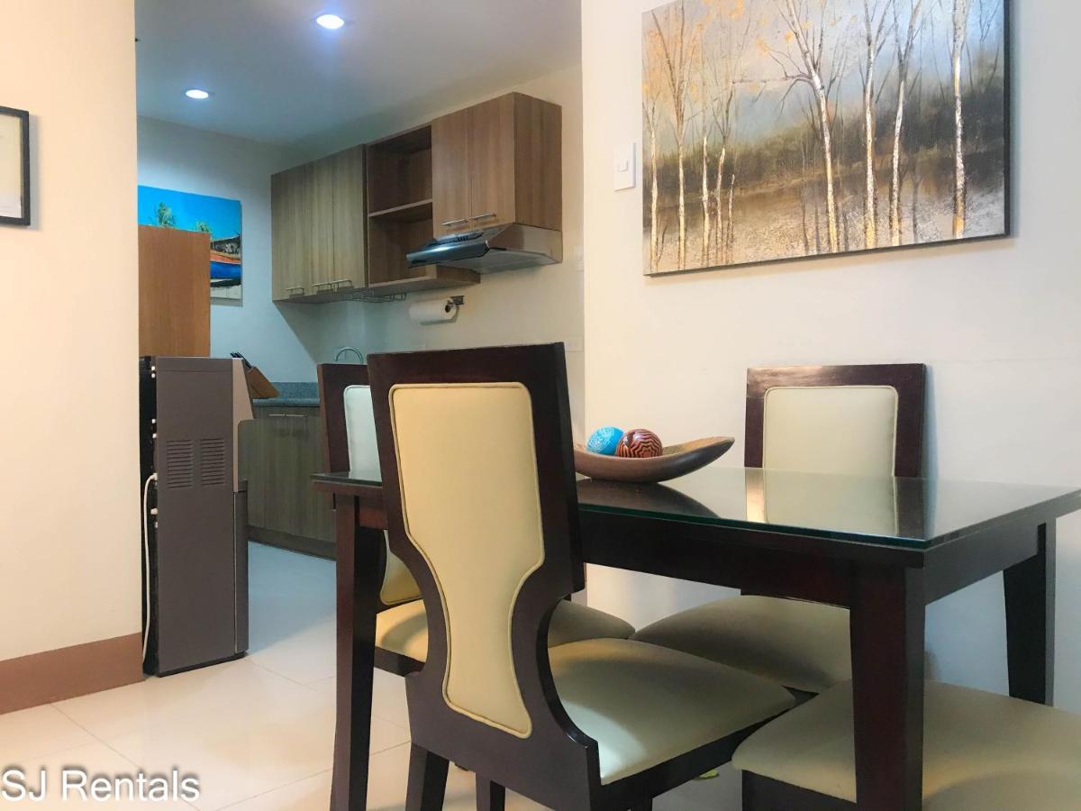 2 Bedroom Condo @ Midpoint Residences W/ City View Mandaue-stad Buitenkant foto