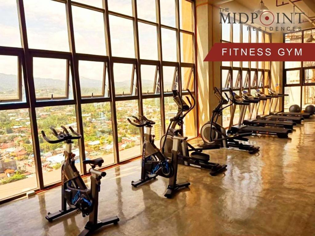 2 Bedroom Condo @ Midpoint Residences W/ City View Mandaue-stad Buitenkant foto